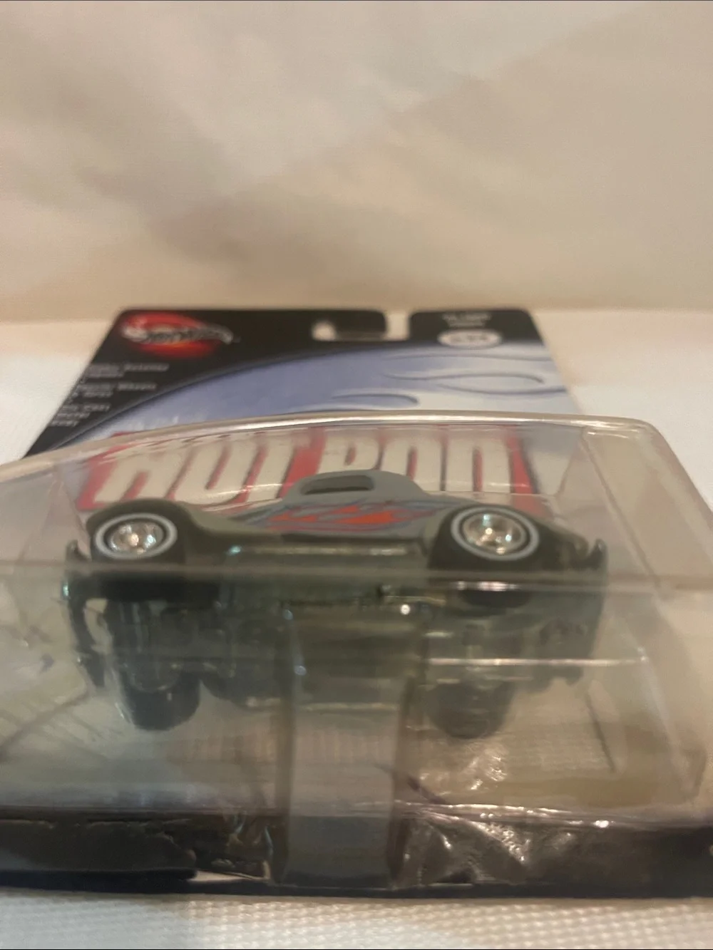 Hot Wheels Hot Rod Magazine Series Gray Toy Car with Red Flames - Picture 2 of 6